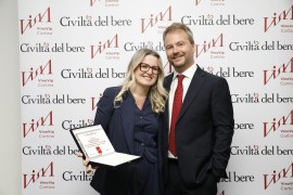 VinoVip Cortina: Civiltà del bere consegna a Marina Cvetic il Premio Khail 2024
