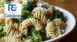 Fusilli con broccoli e tofu al sesamo: un piatto sano e gustoso