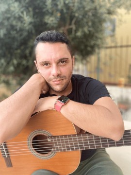 Dario Corso: il cantautore di Palermo che sta conquistando il cuore degli ascoltatori