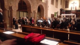 Abbazia di San Mercuriale, Forlì: il Maestro FILIPPO M. BRESSAN alla direzione della FORLIMUSICA ORCHESTRA, con Yulia Berinskaya, violino solista