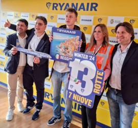 Decolla a Reggio il secondo aereo basato di Ryanair