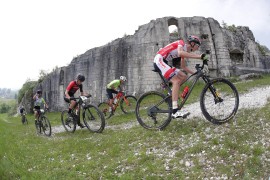 Mtb nella comunità europea dello sport. Alla 100 km dei forti alpe cimbra in sella