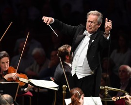 Al Festival Dolomites l'Ensembles des Mahler Academy Orchestra. Sir John Eliot Gardiner, direttore